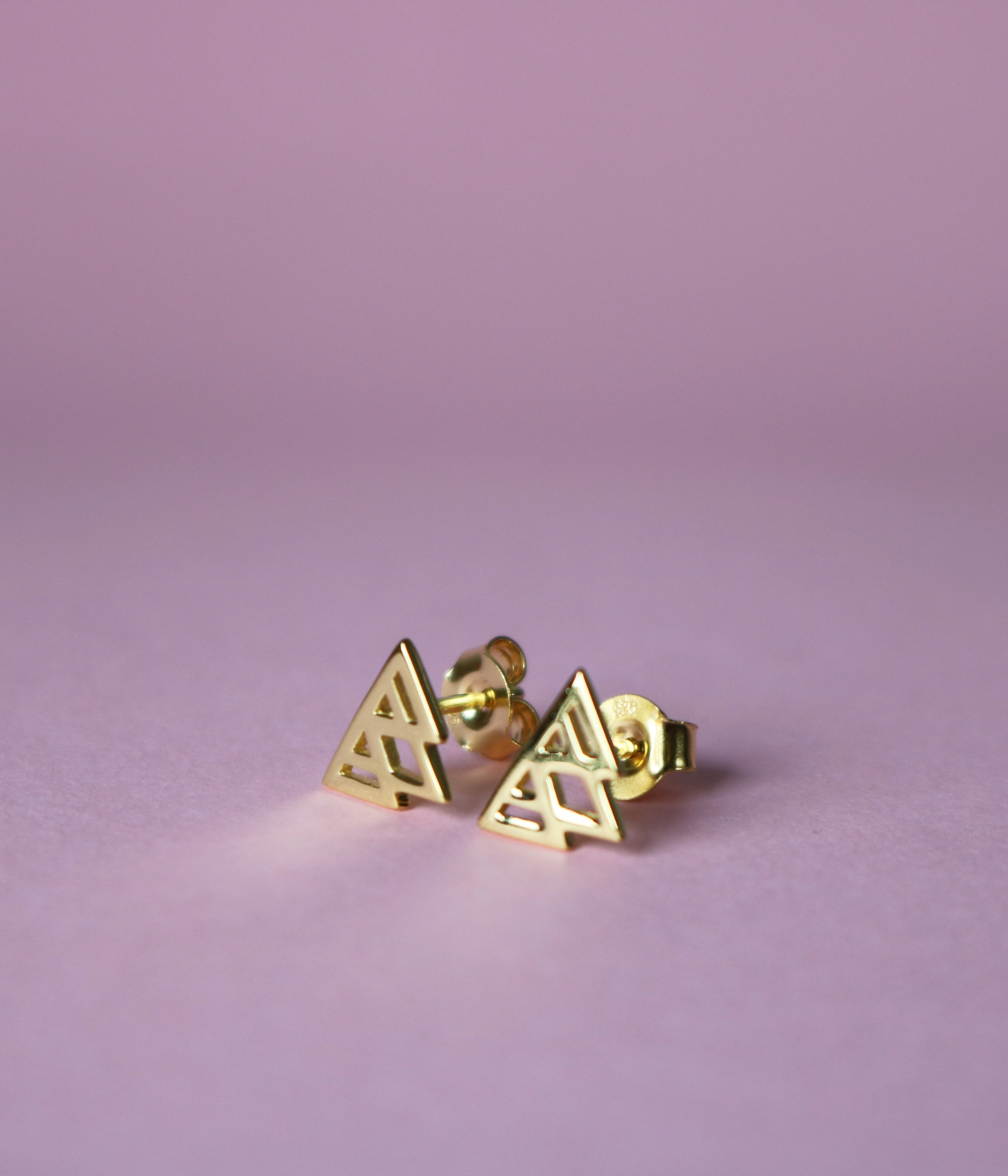 Gold stud Earrings