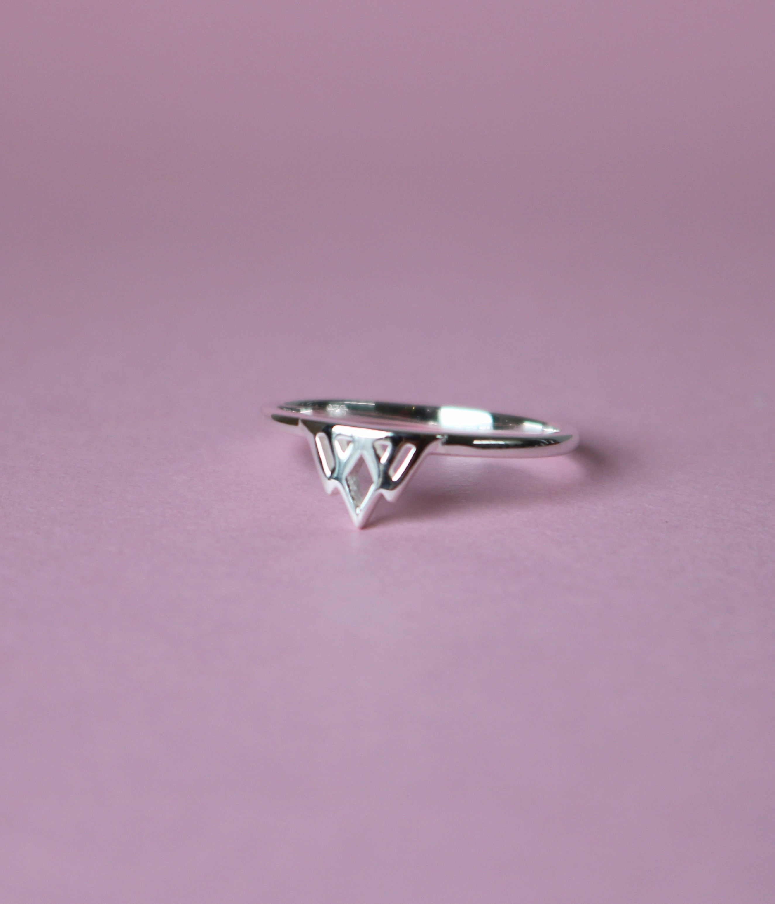 Silver Ring - Collar Cuffs Courage Symbol